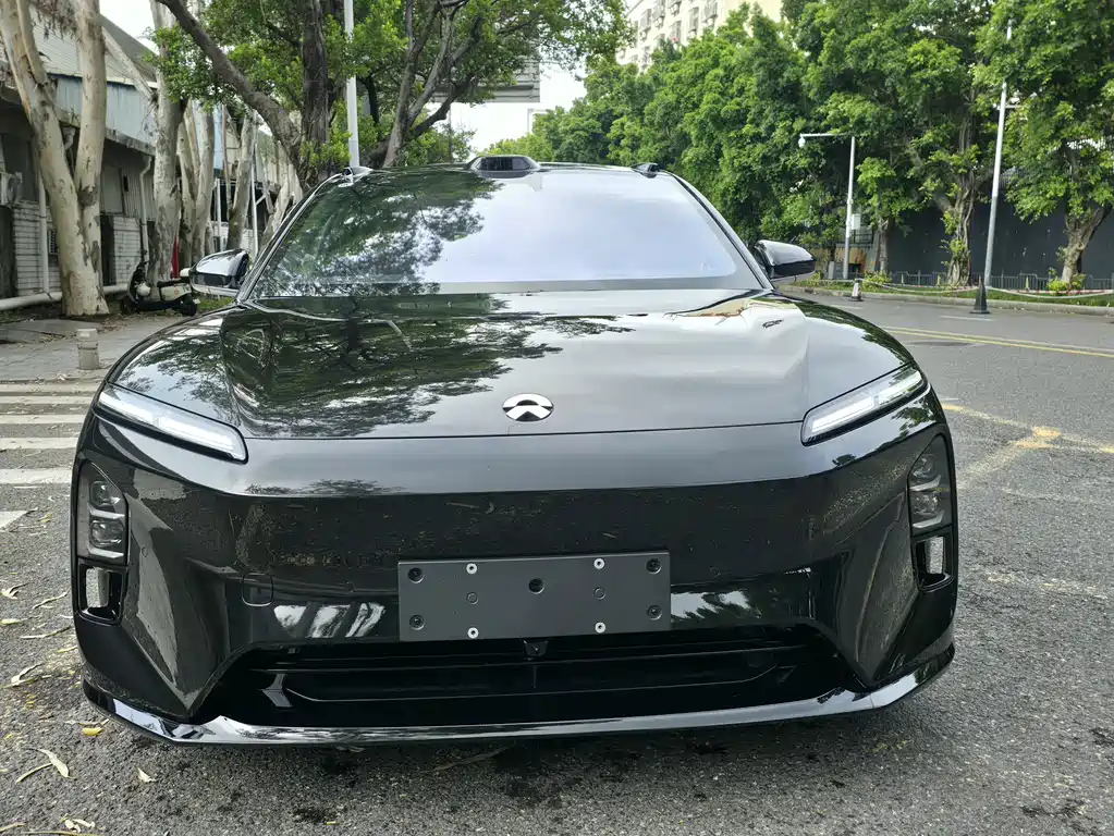 NIO ET5T — миниатюра 2