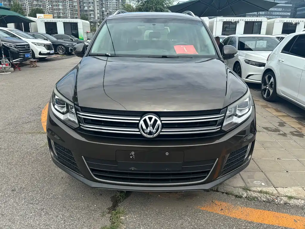 Volkswagen Tiguan — миниатюра 2