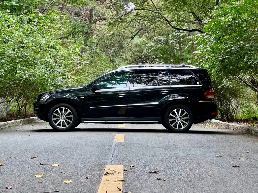 Mercedes-Benz GL-Class — миниатюра 23