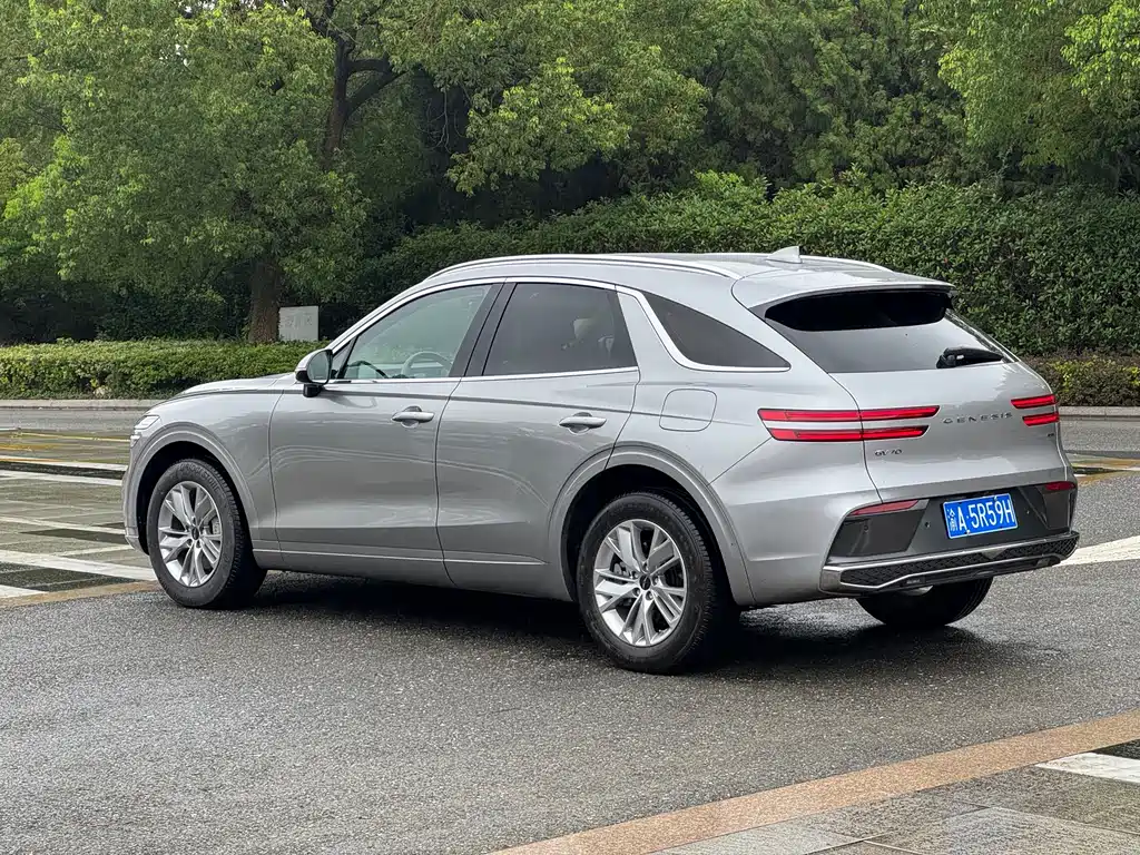 Genesis GV70 — миниатюра 16