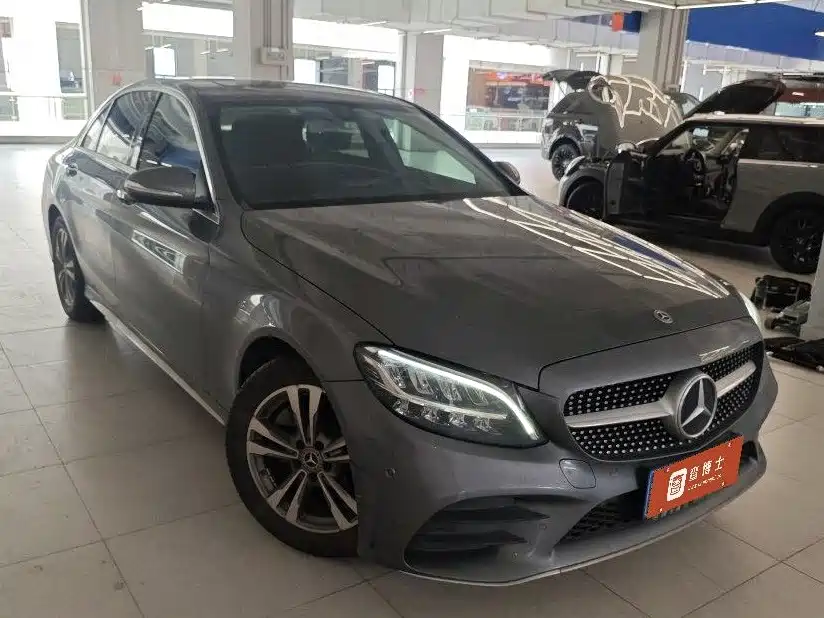 Mercedes-Benz C-Class — миниатюра 2