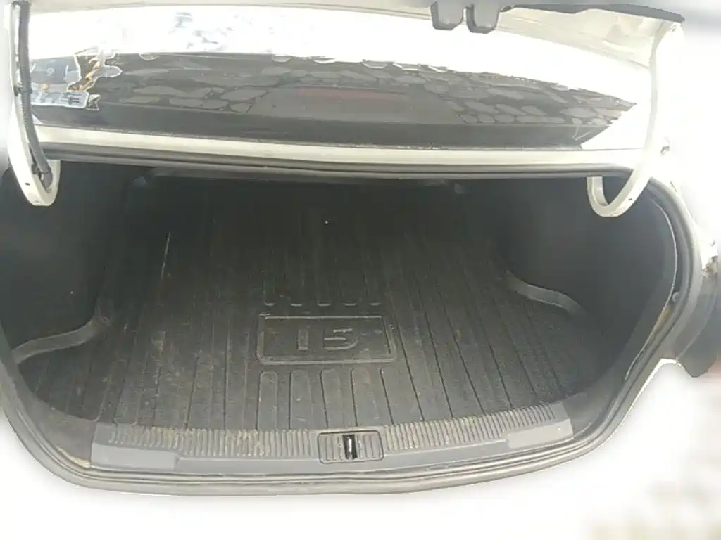 Roewe i5 — миниатюра 24