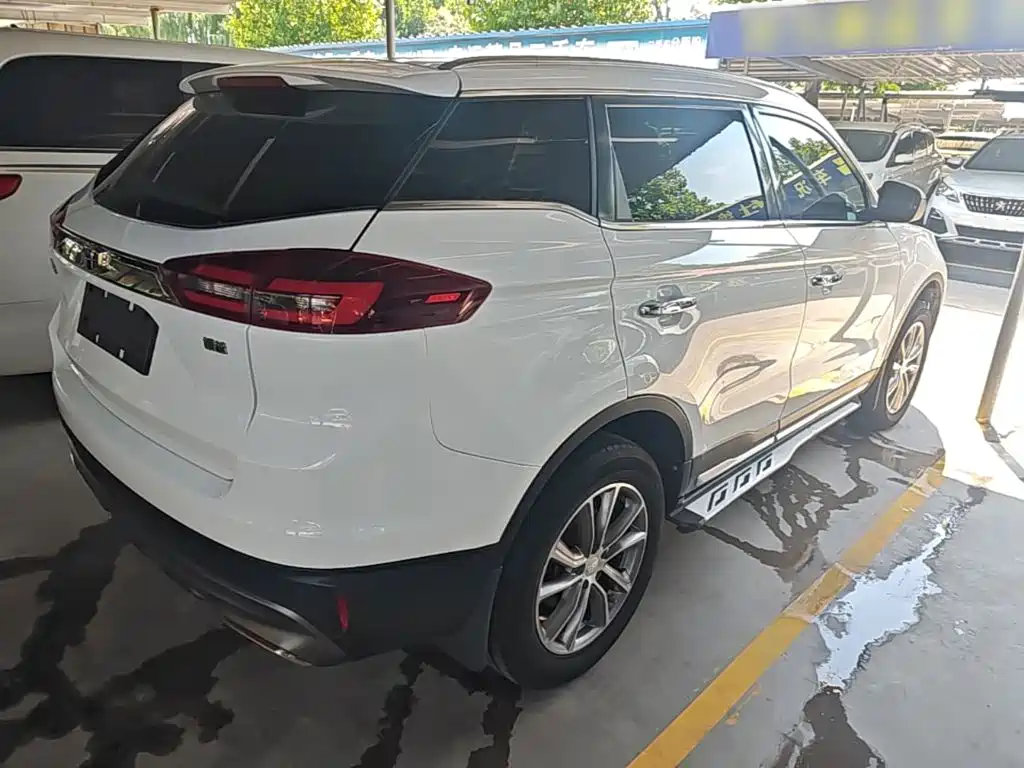 Geely Boyue — миниатюра 7