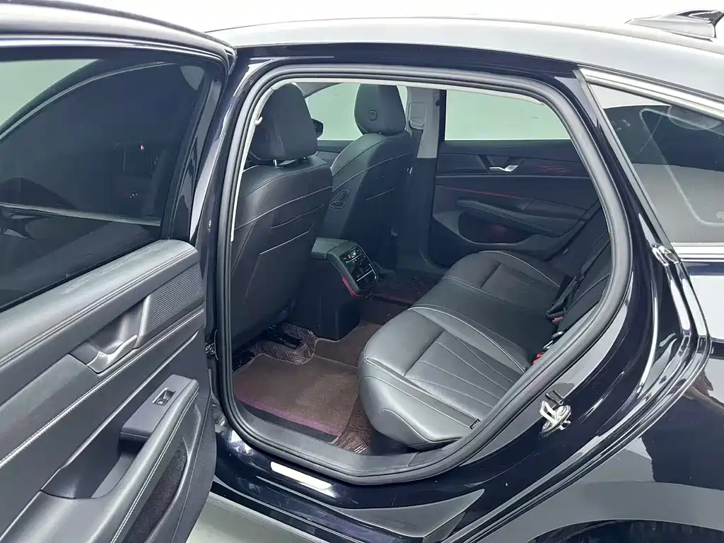 Volkswagen Passat — миниатюра 6