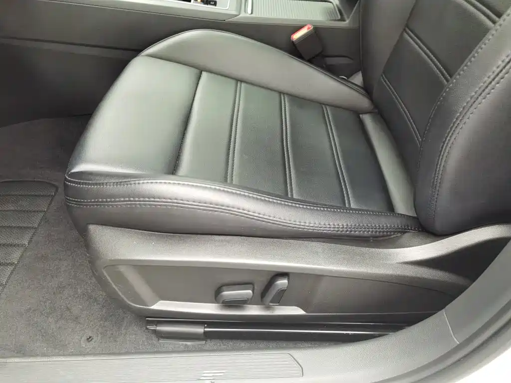 Volkswagen Golf — миниатюра 20