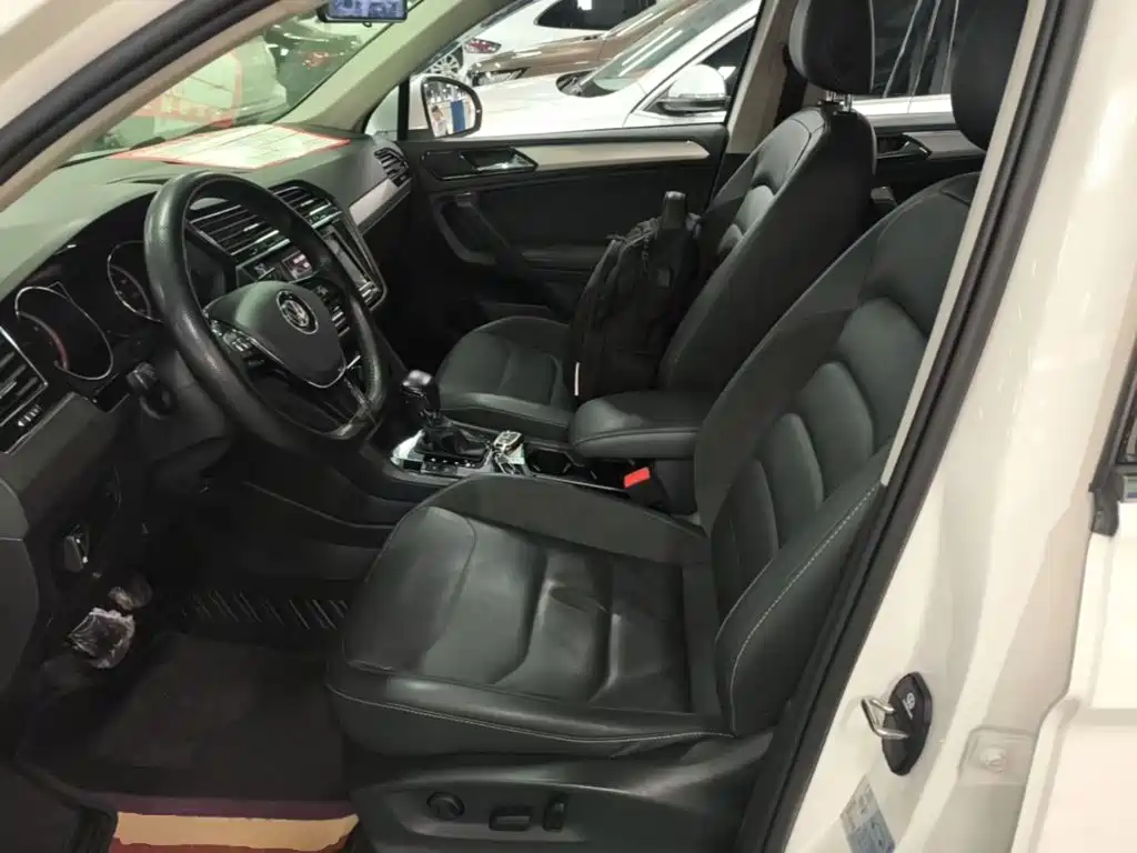 Volkswagen Tiguan L — миниатюра 15