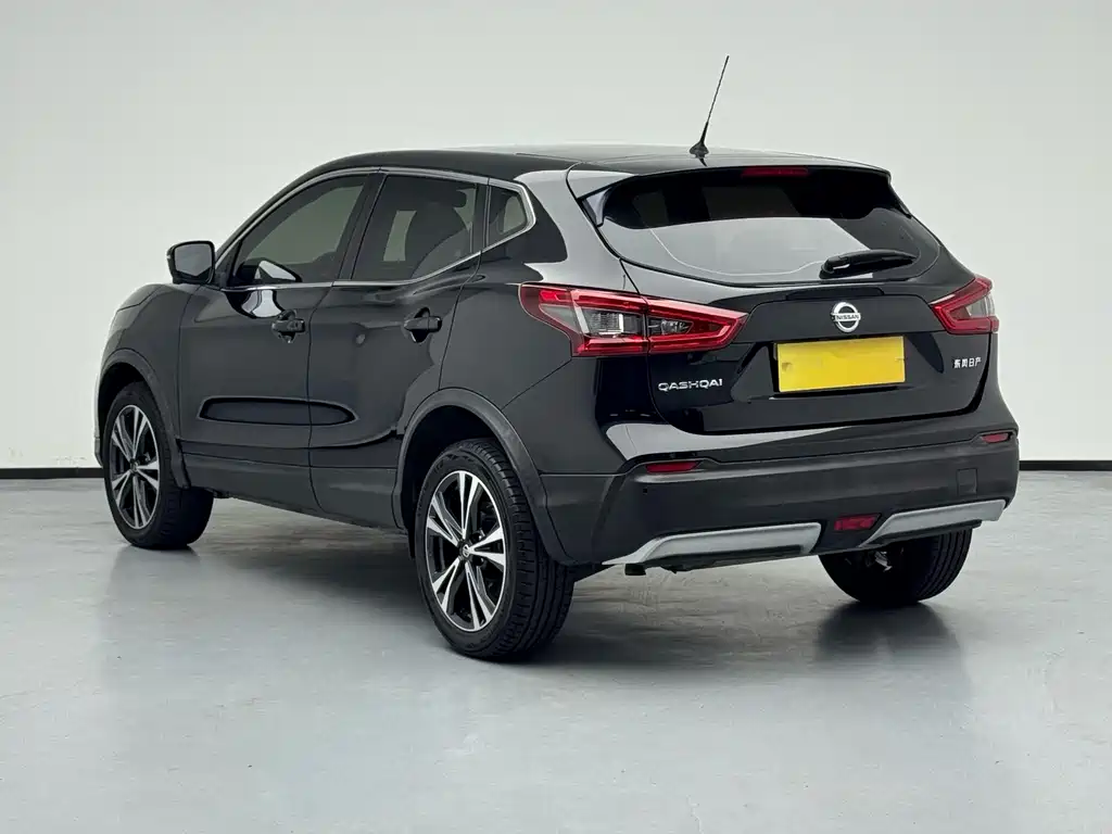 Nissan Qashqai — миниатюра 4