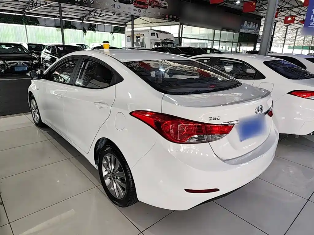 Hyundai Elantra Langdong — миниатюра 5