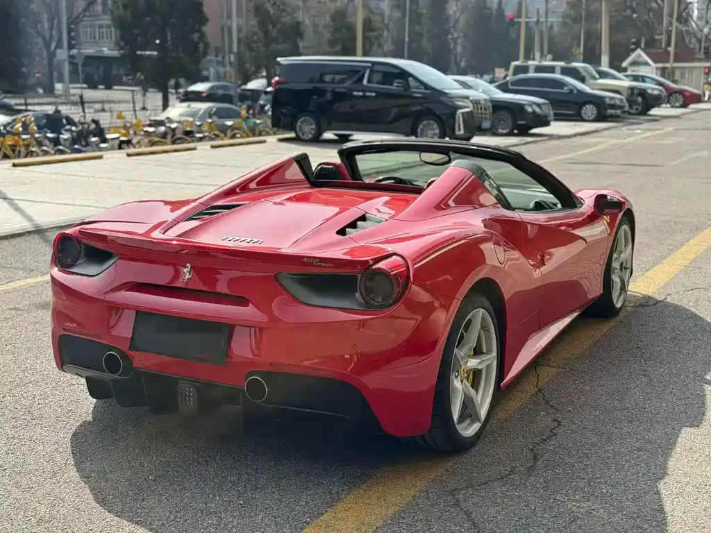 Ferrari 488 — миниатюра 11