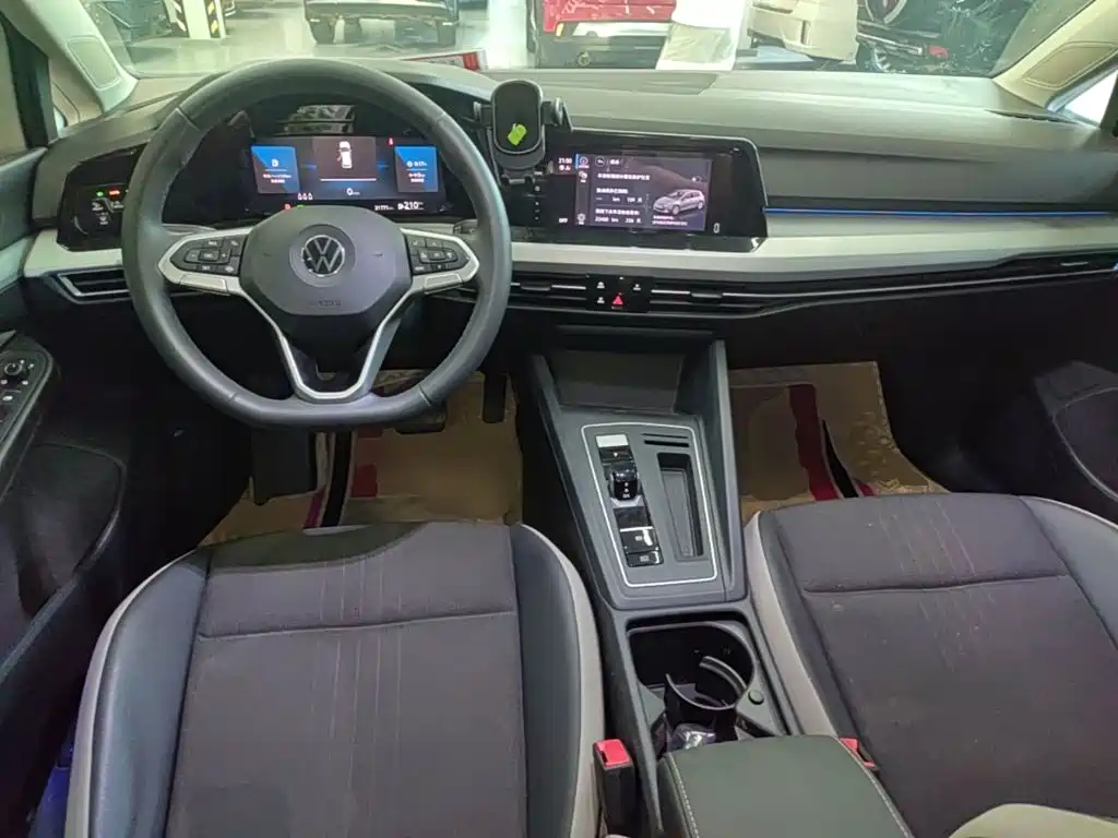 Volkswagen Golf — миниатюра 10