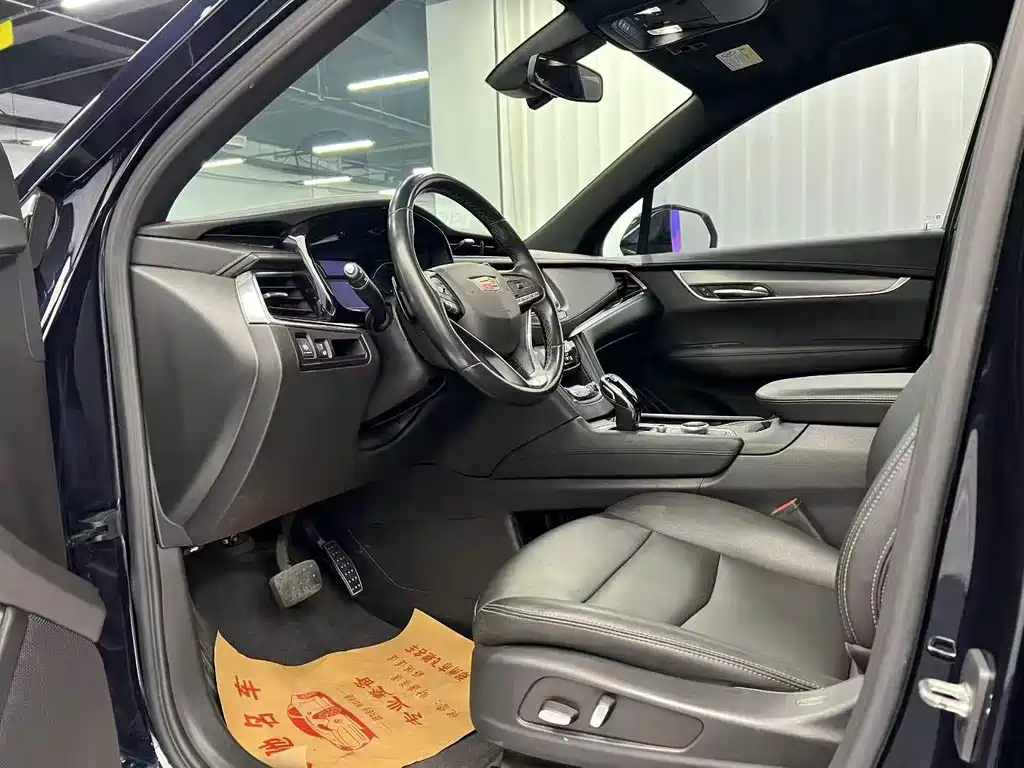 Cadillac XT6 — миниатюра 4