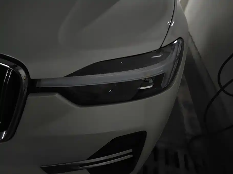 Volvo XC60 2025 Luxury