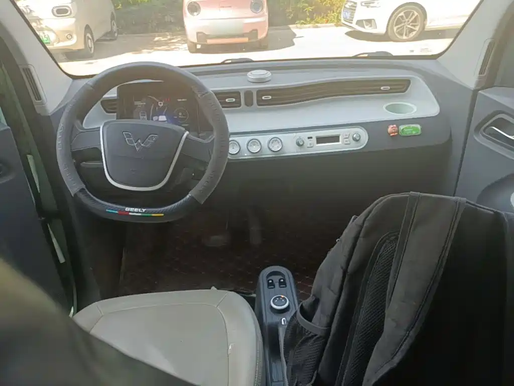 Wuling MINIEV — миниатюра 10