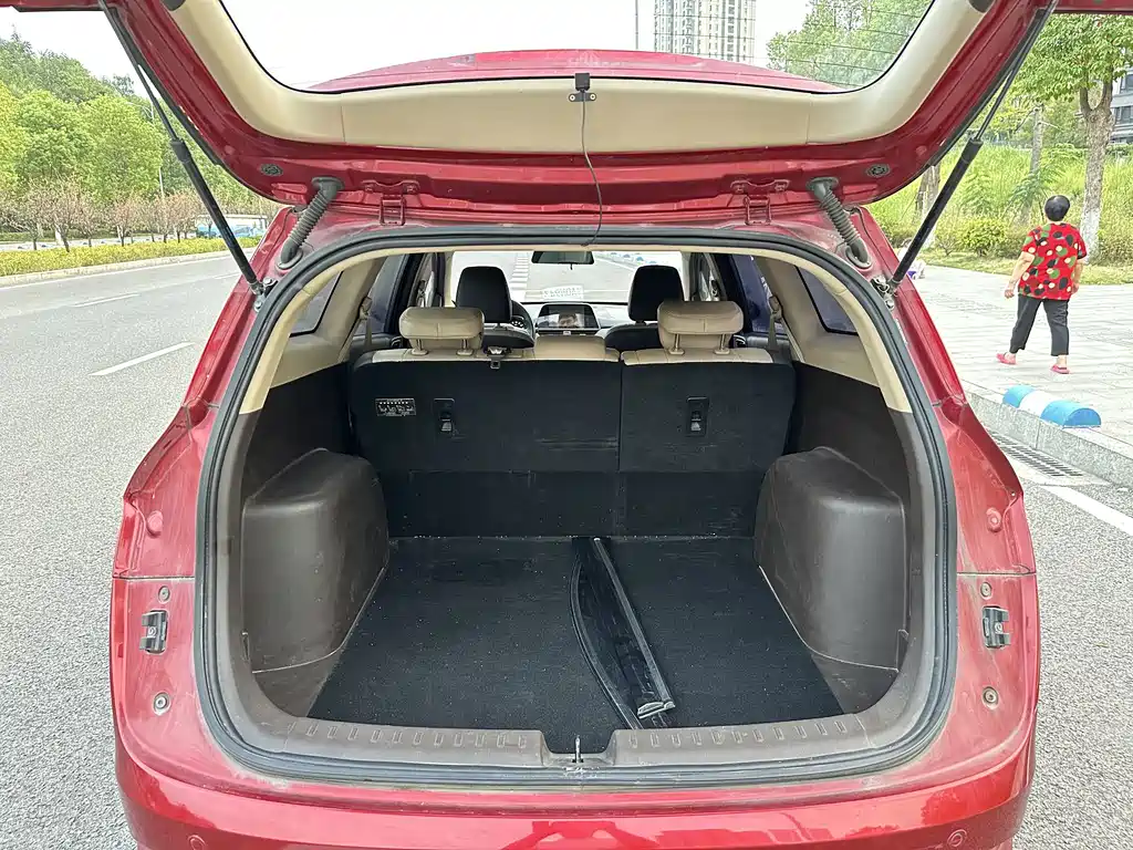 Baojun 310W — миниатюра 7
