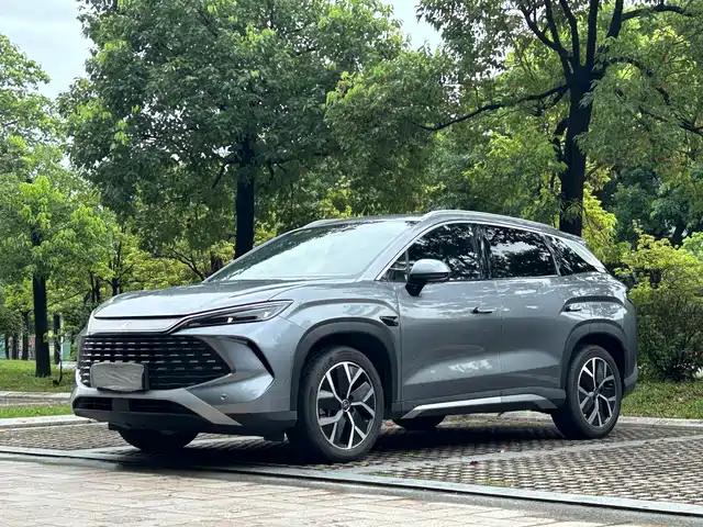 2025 BYD Song EV