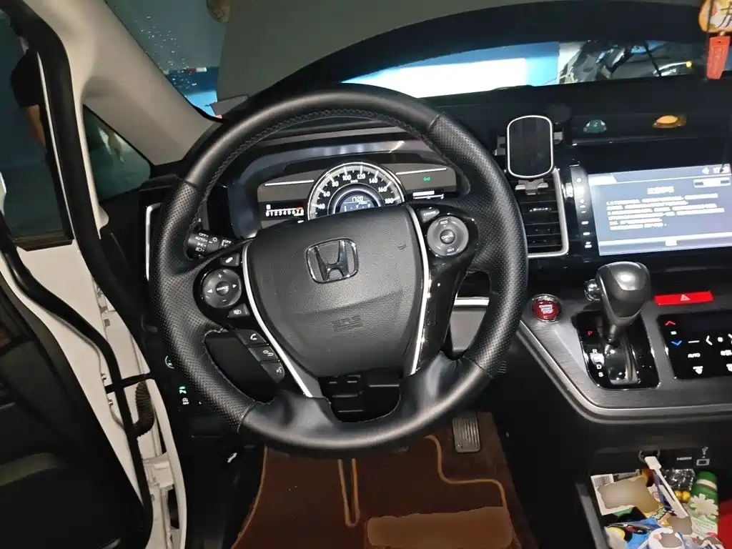 Honda Elysion — миниатюра 6