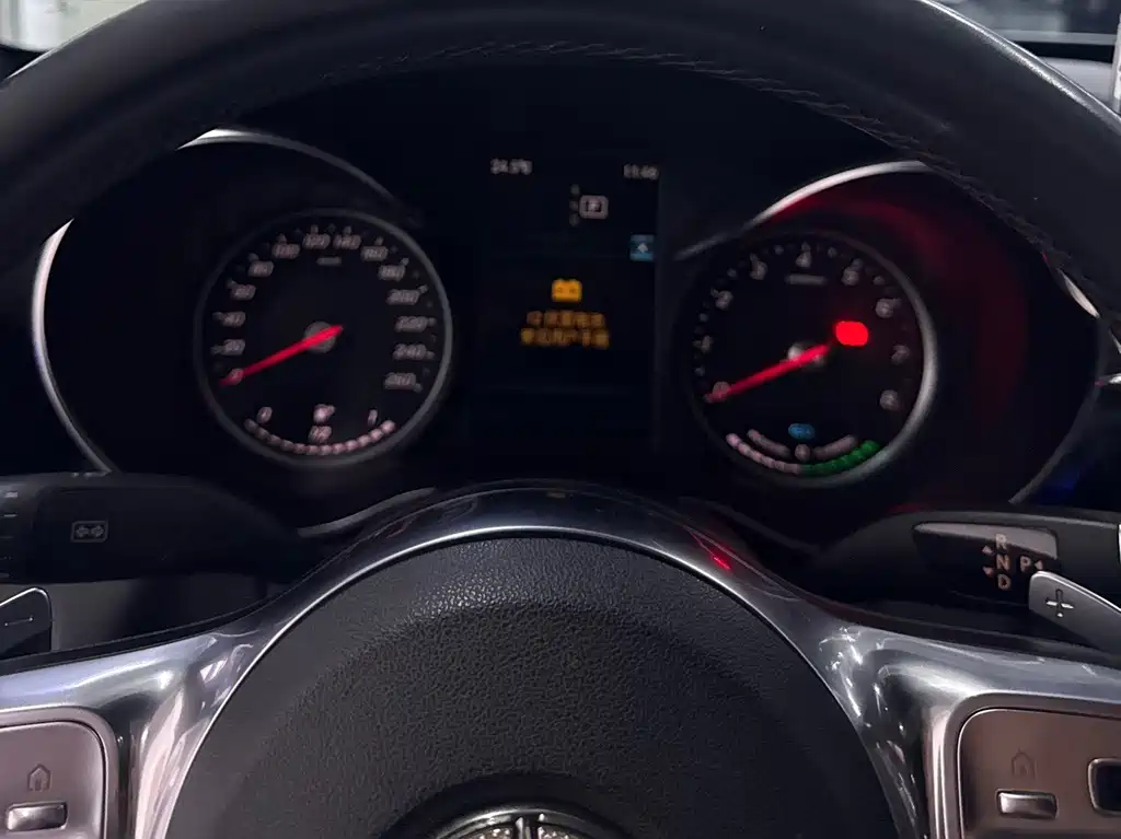 Mercedes-Benz C-Class — миниатюра 14