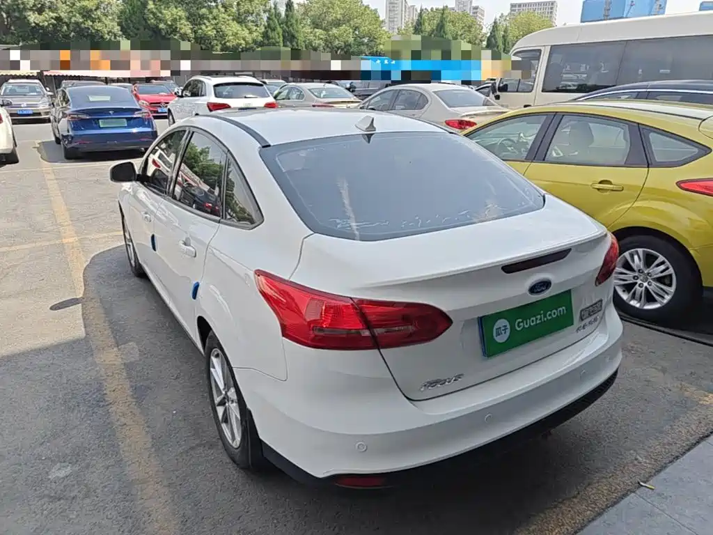 Ford Focus — миниатюра 5
