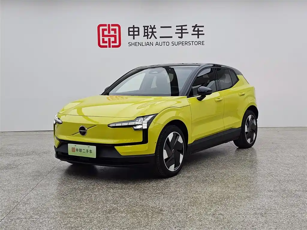 Volvo EX30 2024