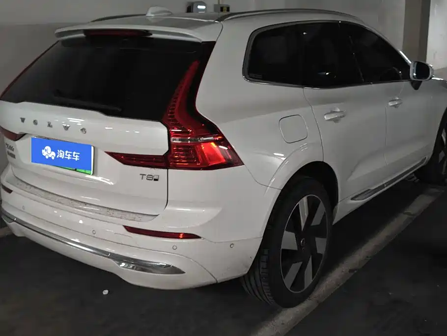 Volvo XC60 2025 Luxury