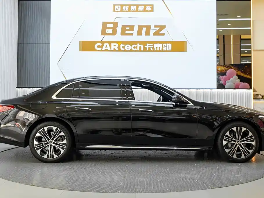 Mercedes-Benz E-Class — миниатюра 4