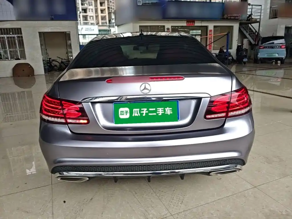 Mercedes-Benz E-Class (Import) — миниатюра 6
