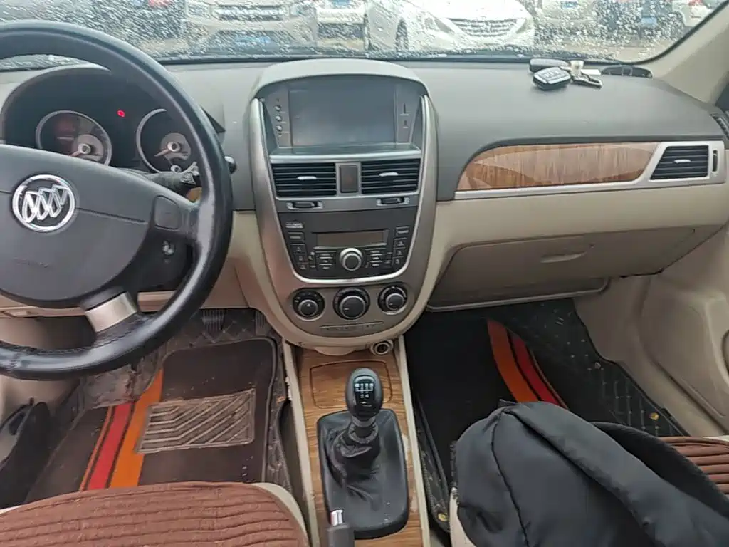Buick Excelle — миниатюра 13