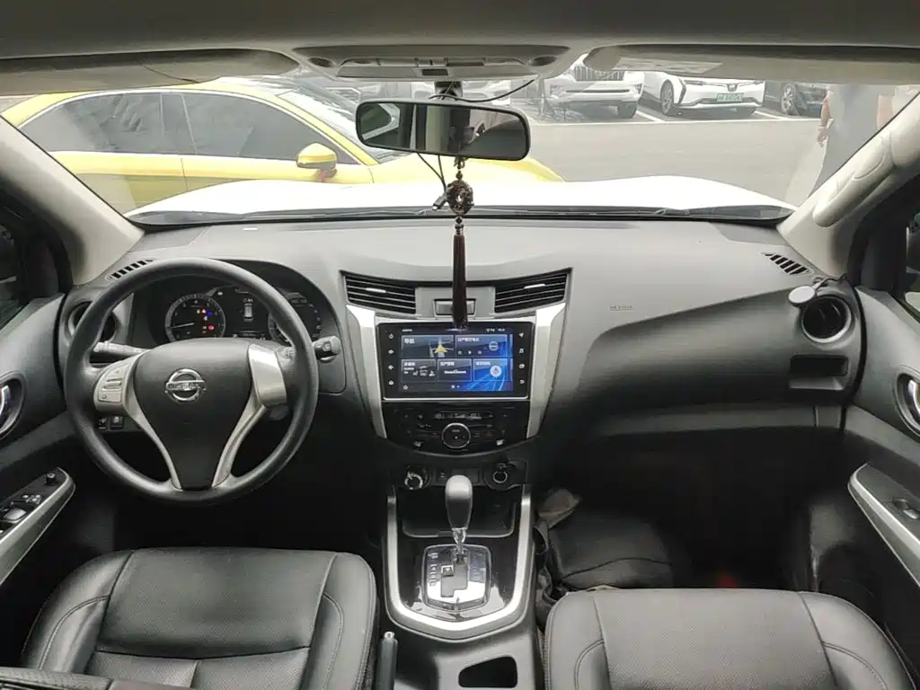Nissan Terra — миниатюра 10