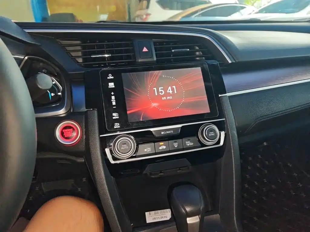 Honda Civic — миниатюра 13