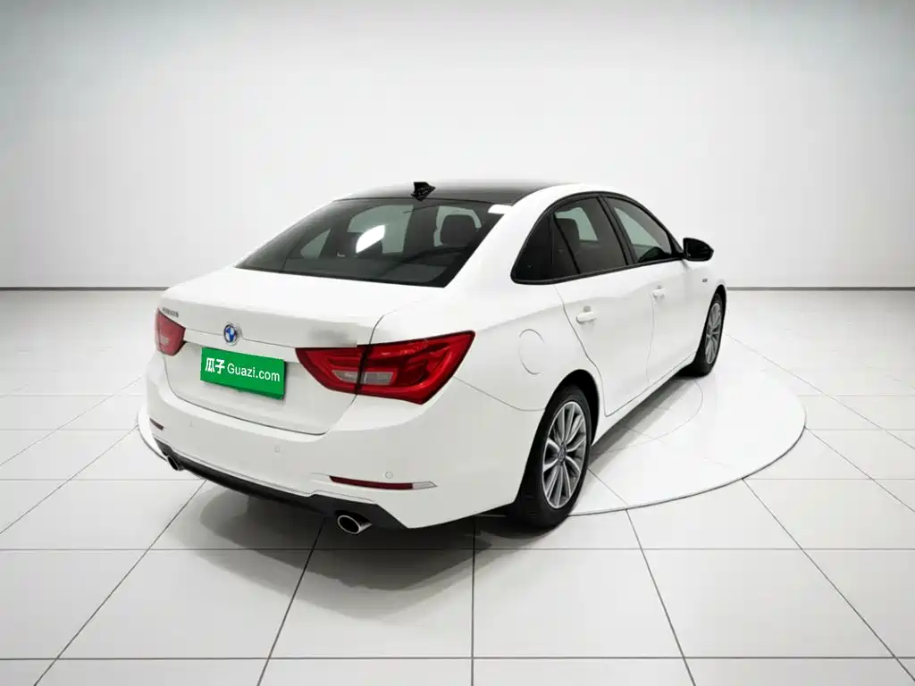 Buick Excelle — миниатюра 6