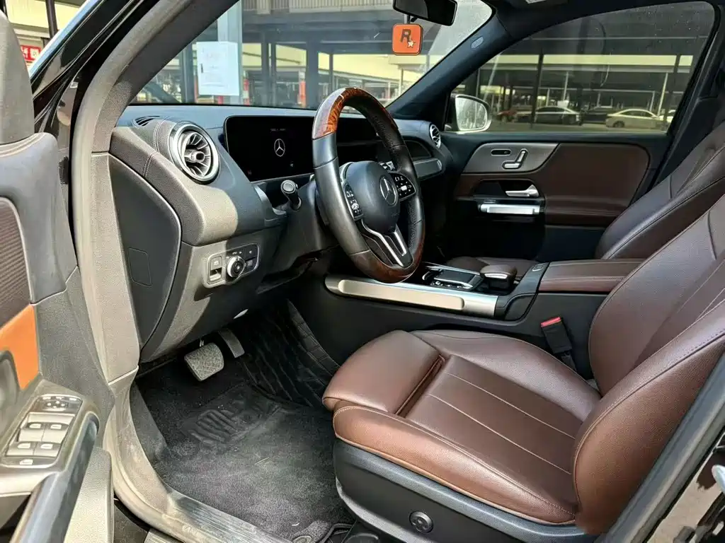 Mercedes-Benz GLB — миниатюра 4
