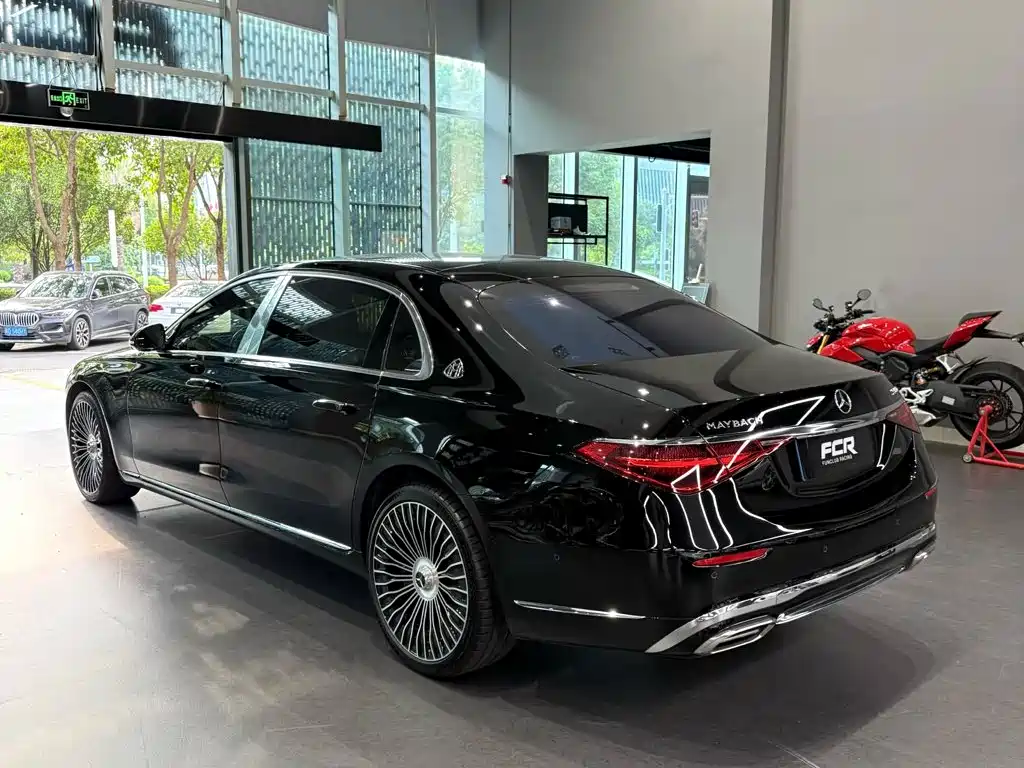 Mercedes-Benz S-Class — миниатюра 3
