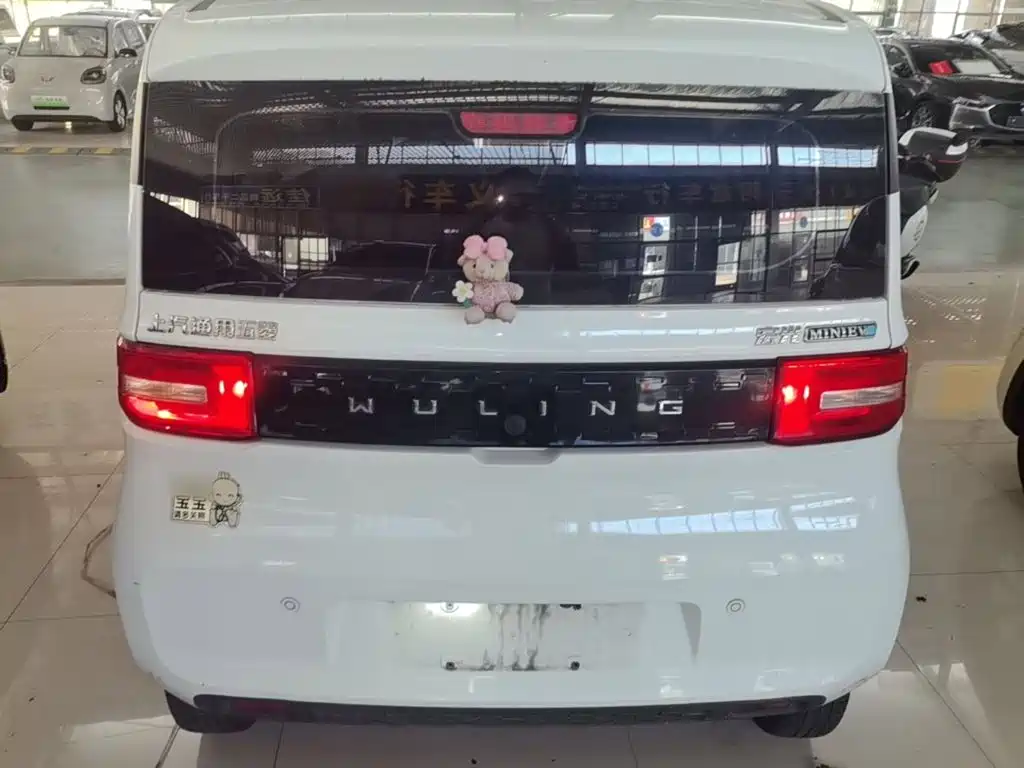 Wuling MINIEV — миниатюра 6