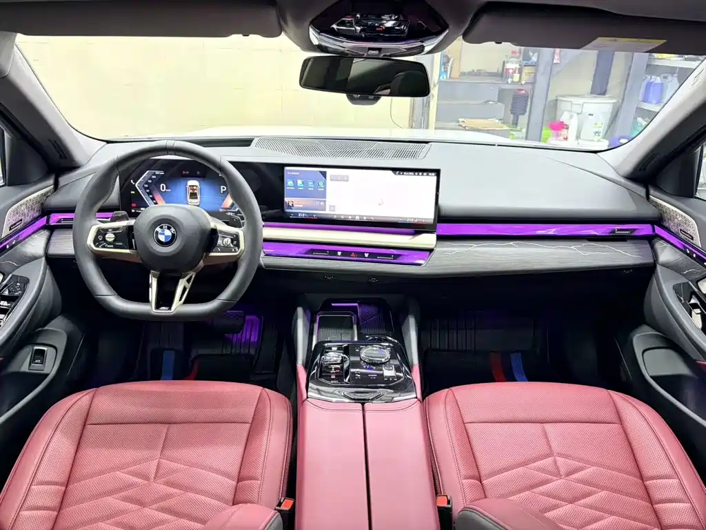 BMW 5 Series — миниатюра 8