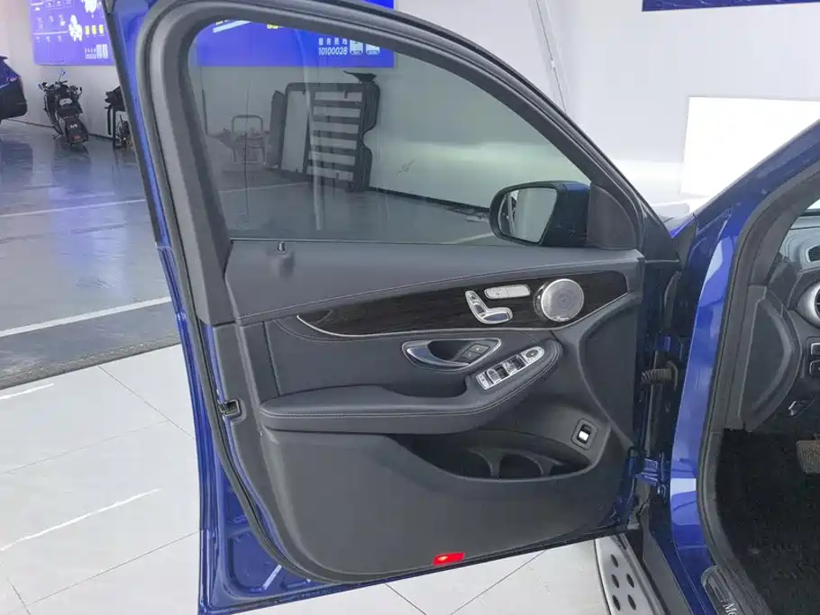 Mercedes-Benz GLC — миниатюра 7