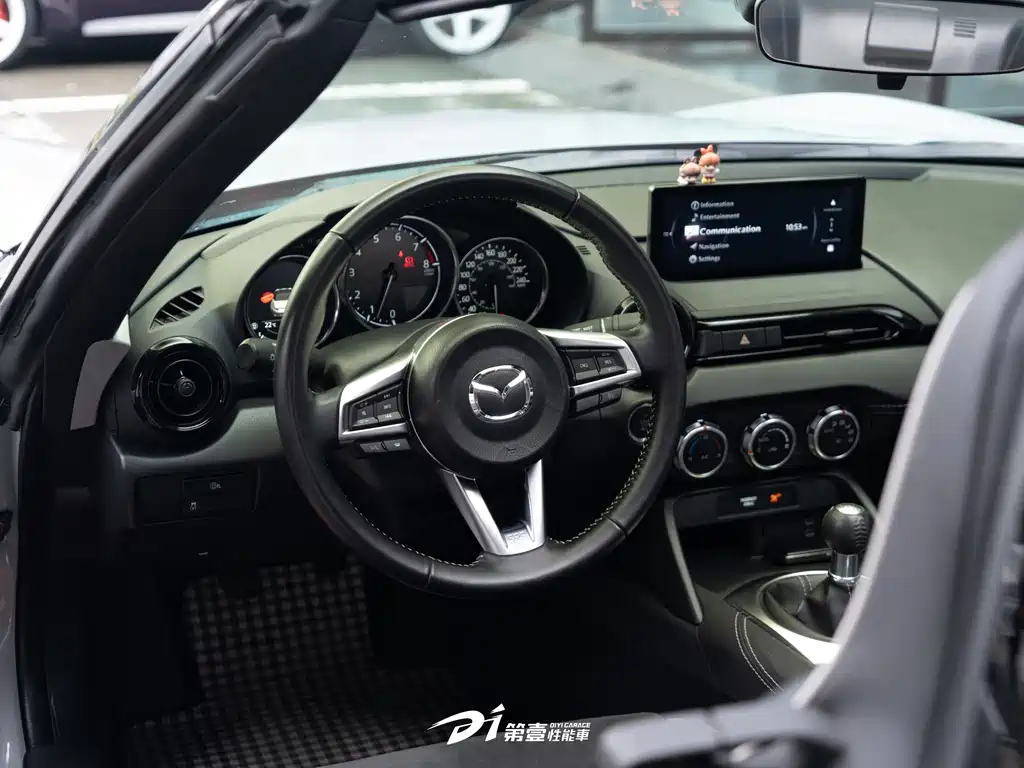 Mazda MX-5 — миниатюра 8