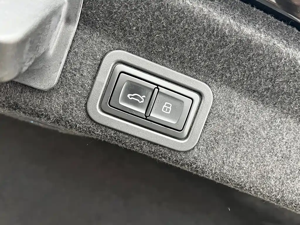 Audi A6L — миниатюра 29