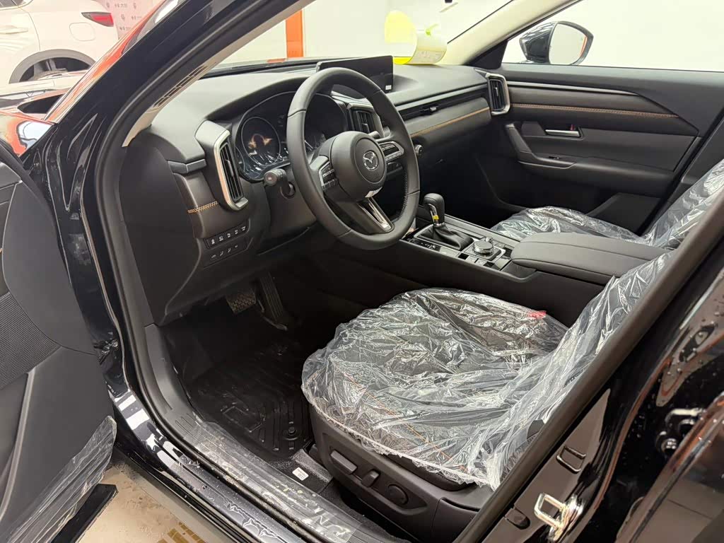 Mazda Mazda CX-50 Xingye 2.0 л 2026 г. Чёрный, пробег 100 км