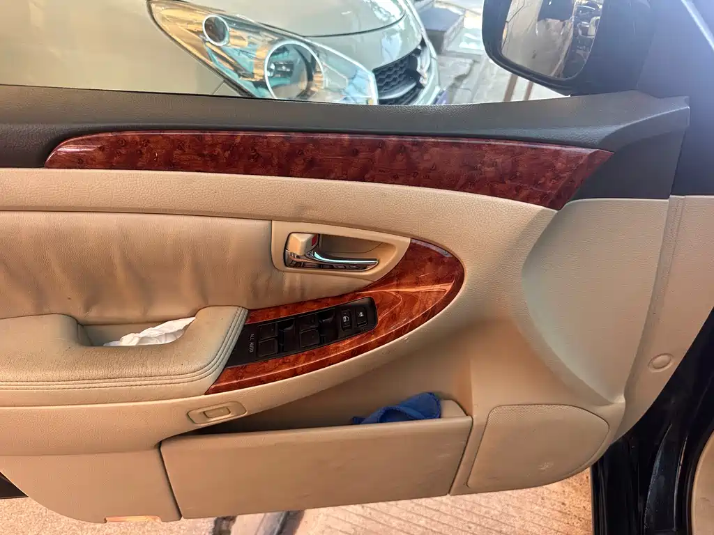 Toyota Crown 2007 2.5L Royal