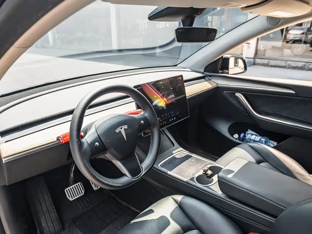 Tesla Model Y — фотографии объявления, Фото 9