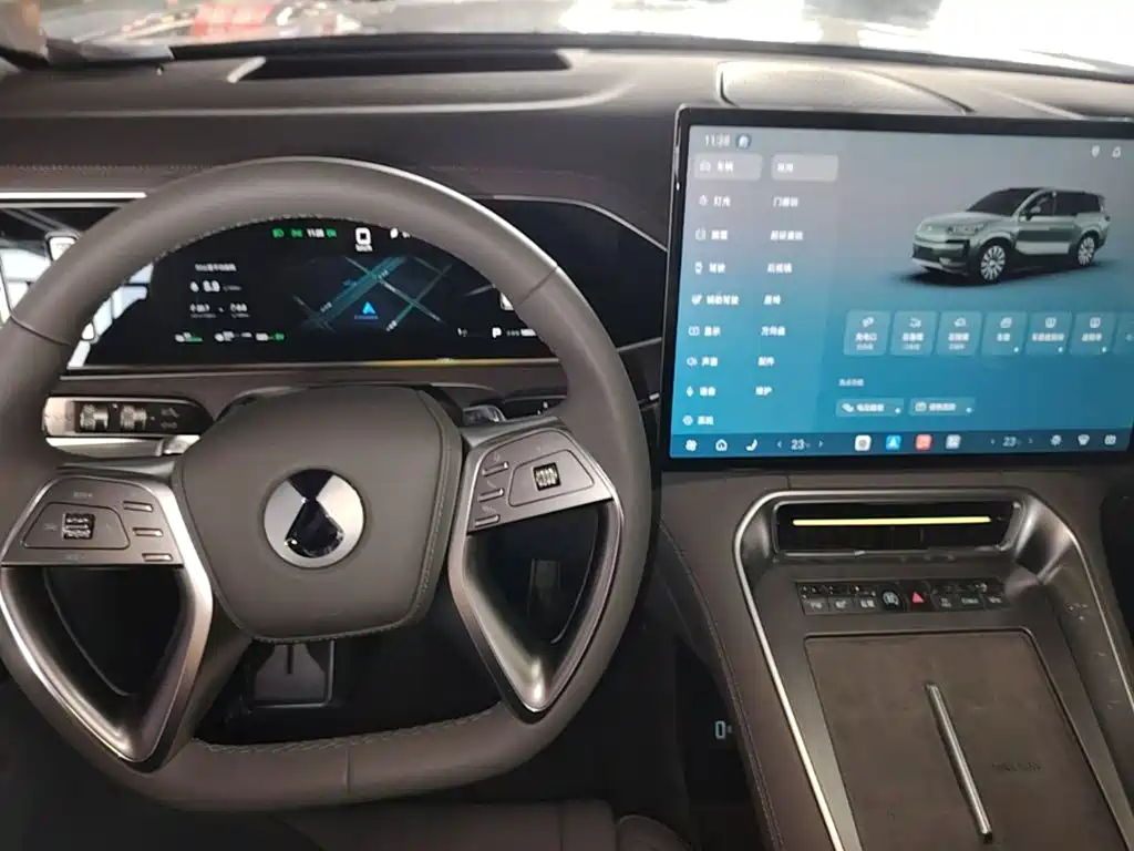 Denza Denza N9 — миниатюра 10
