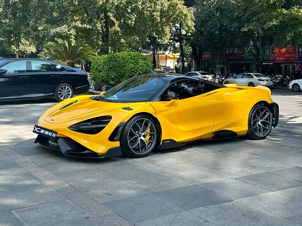 MCLAREN 720S