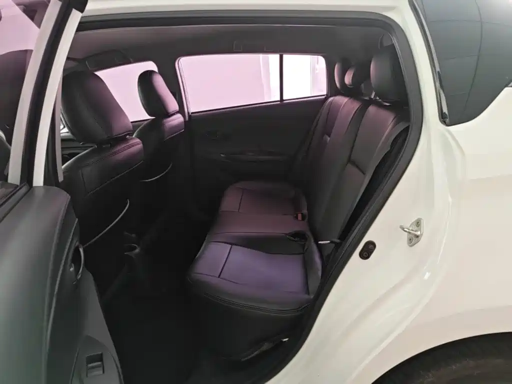 Toyota Vios FS — миниатюра 17