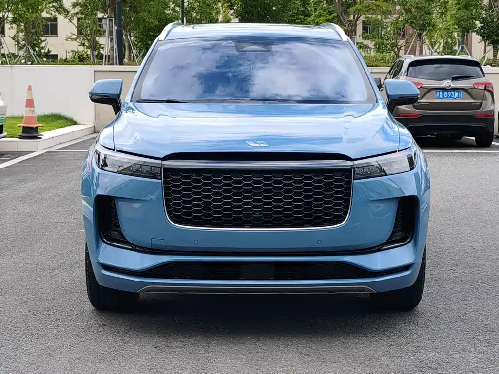 Li Auto Li ONE — миниатюра 2