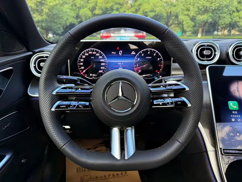 Mercedes-Benz C-Class — миниатюра 13
