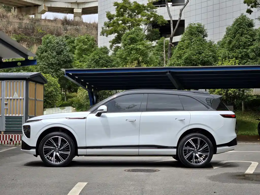 XPeng G9 — миниатюра 5