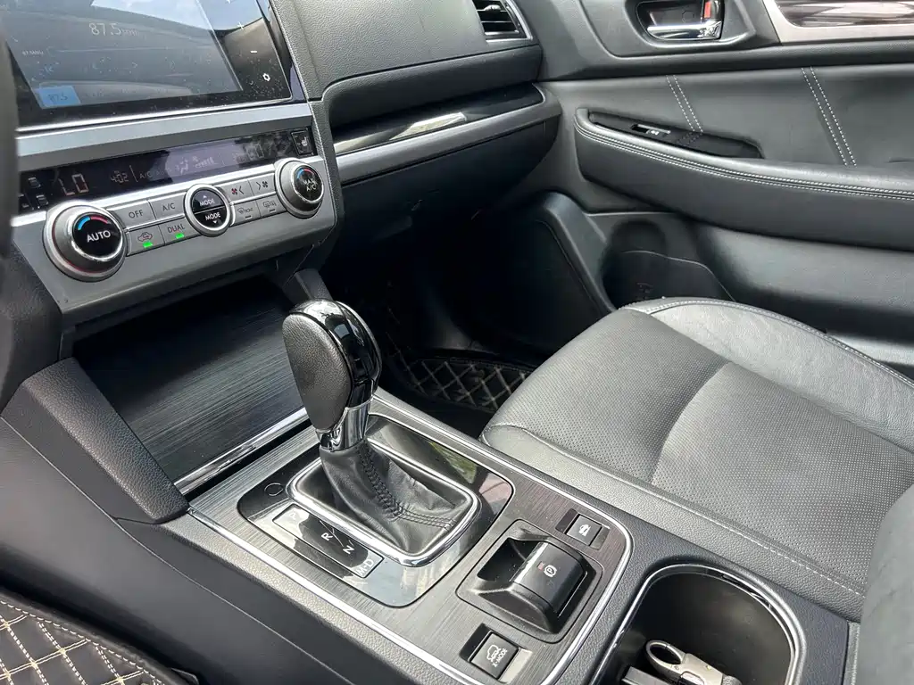 Subaru Outback 2.5i Sport Navigation Edition, фото 13