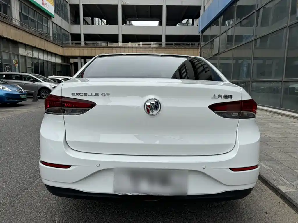 Buick Excelle — миниатюра 7