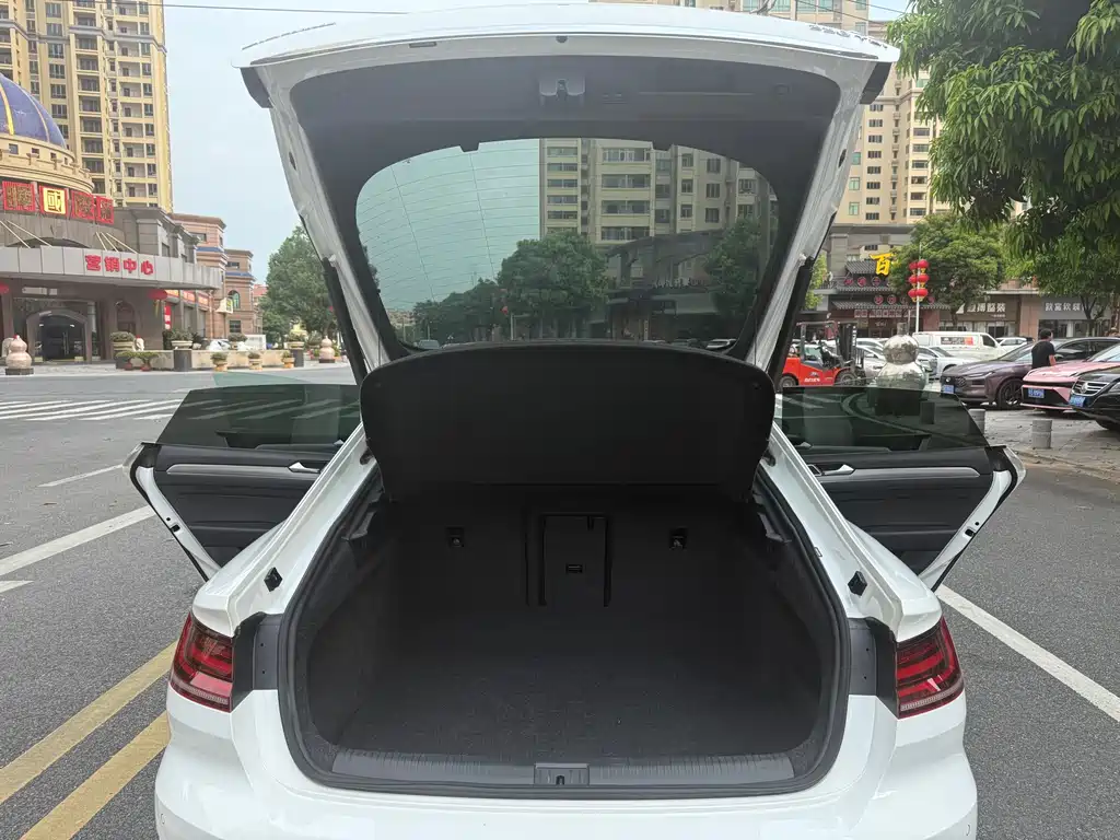 Volkswagen CC — миниатюра 17