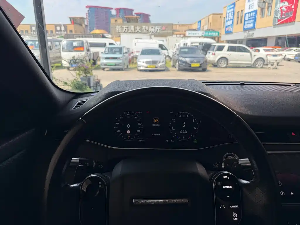 Land Rover Evoque — миниатюра 14